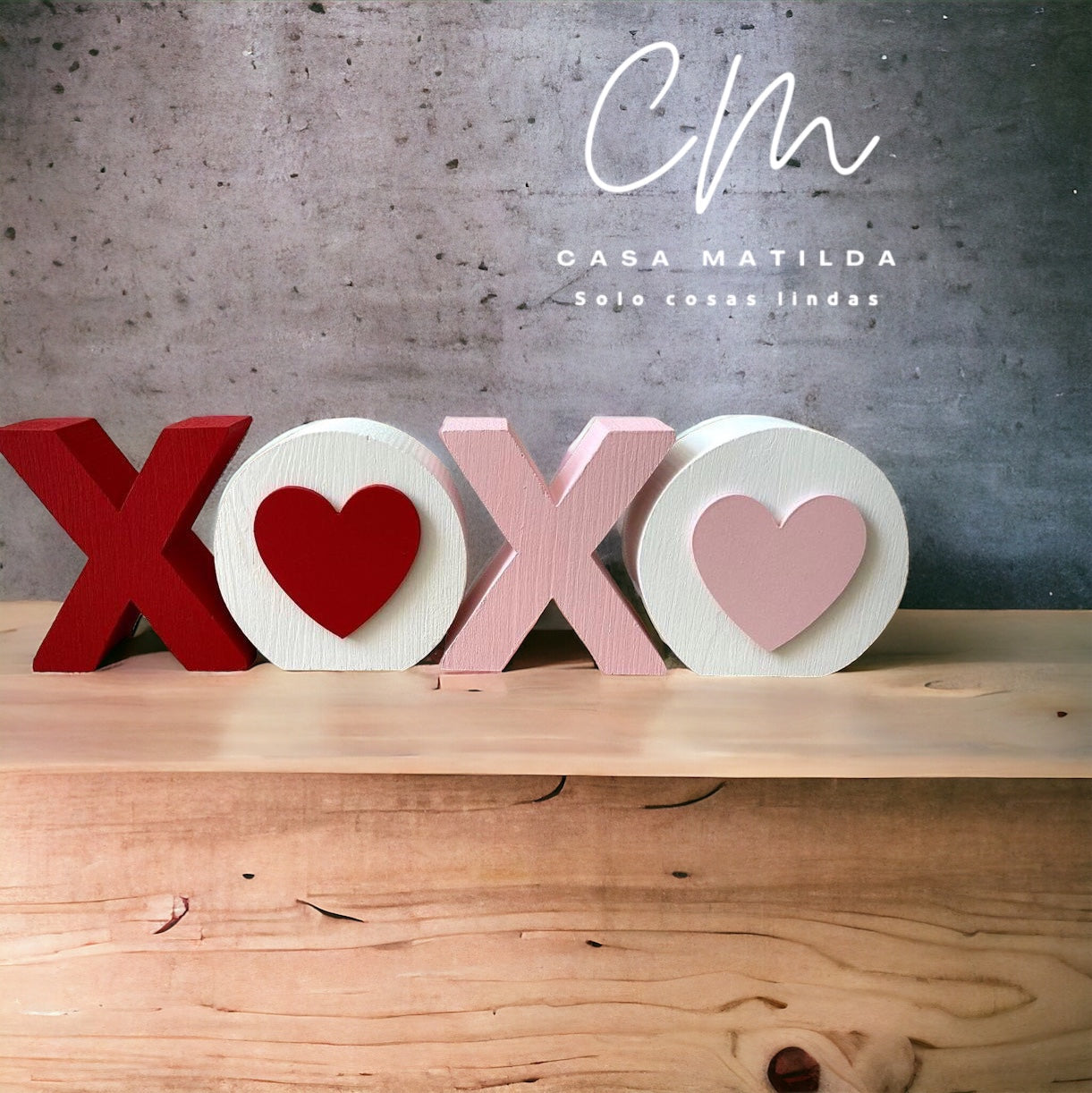 Xoxo de madera en rojo